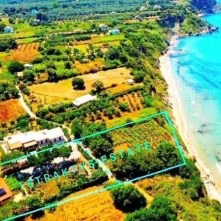 Tetraktys Estate Beachside Υδωρ Agios Matthaios  Экстерьер фото